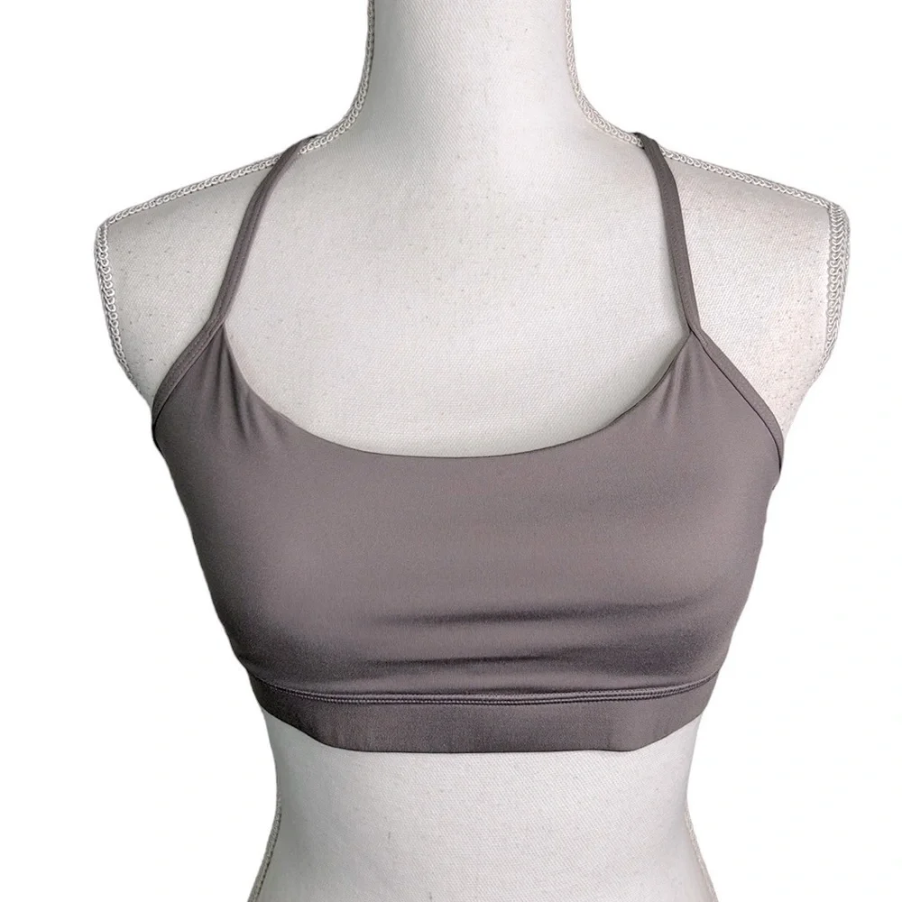Gray Cropped Athletic Sports Bra Size Medium‎
